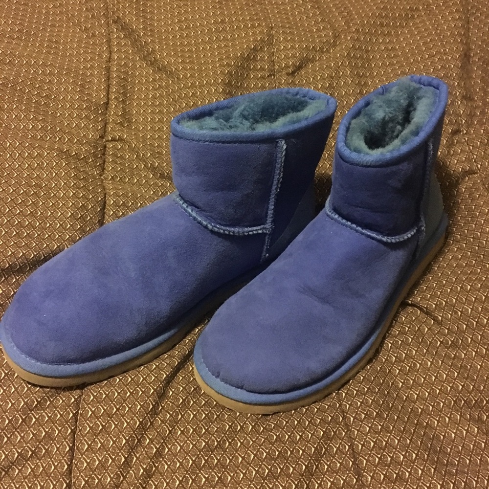 UGG BLUE SIZE8